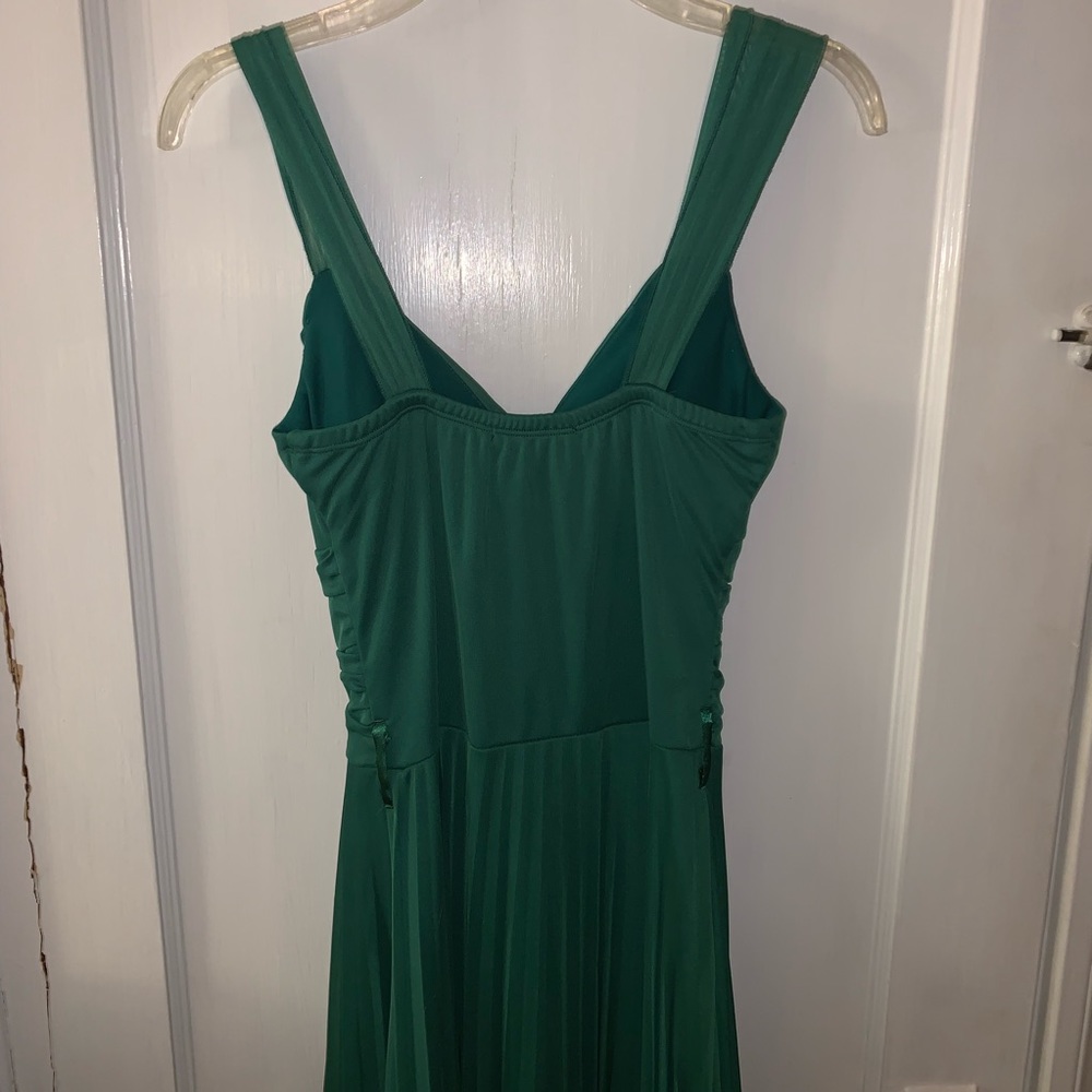 Emerald green dress! - Picture 5 of 6